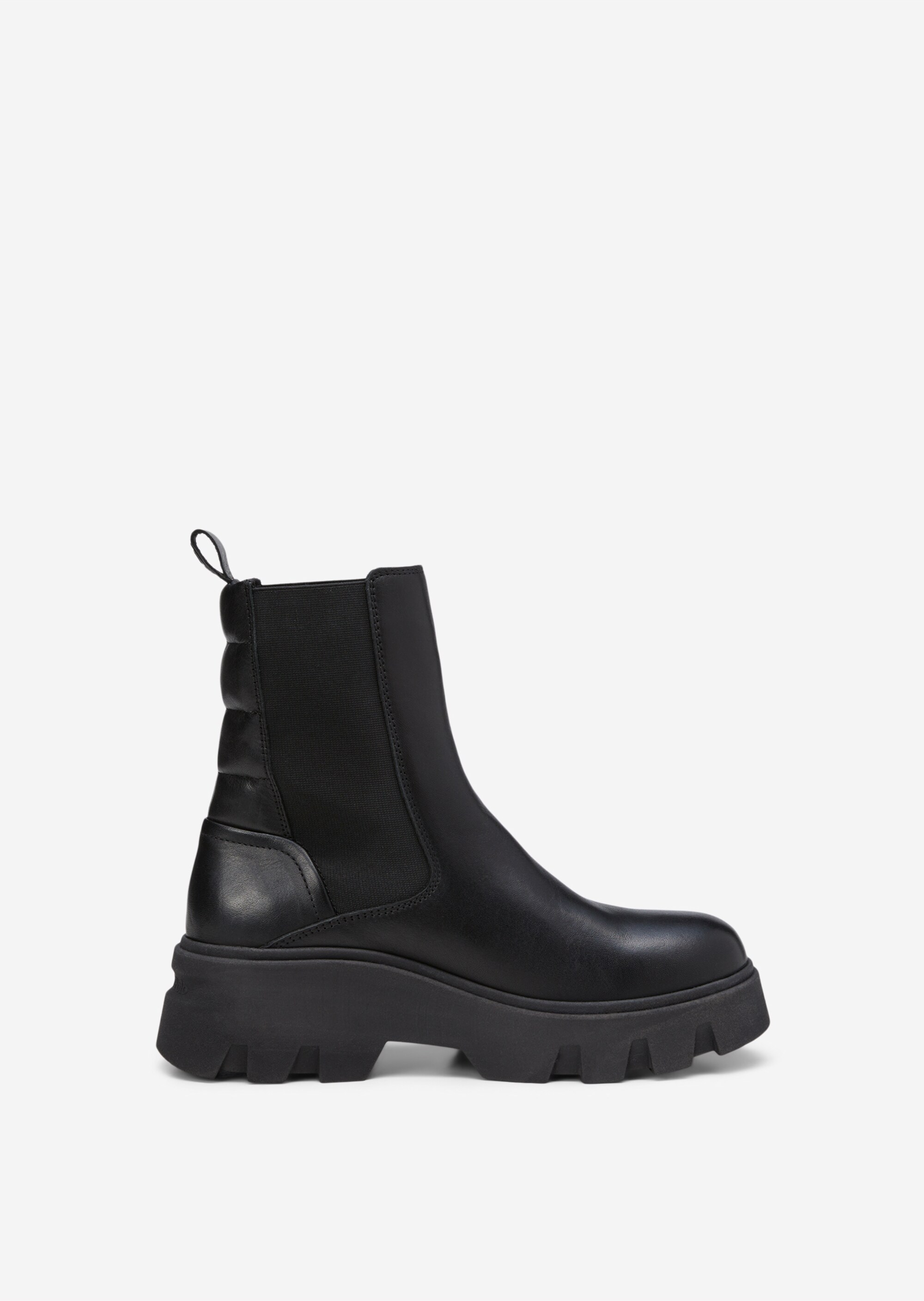 Hoher Chelsea-Boot mit rückseitigen Stepp-Details