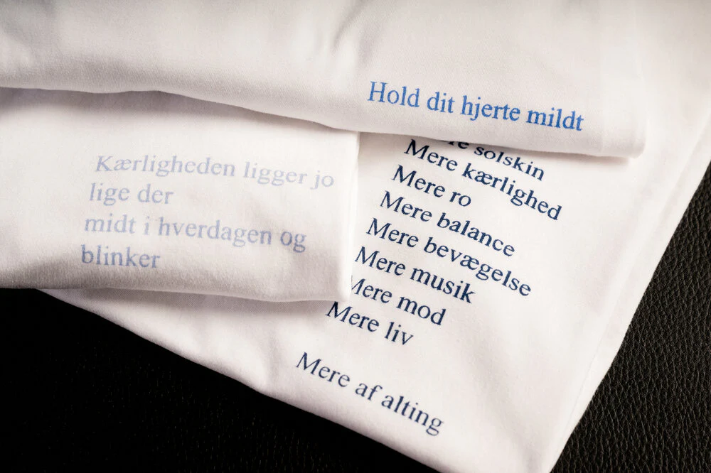 Moshi Moshi Mind  Hverdagslinjer t-shirt - Light Blue