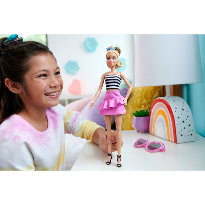 Barbie - Fashionista - Puppe mit schwarz/weißem Oberteil