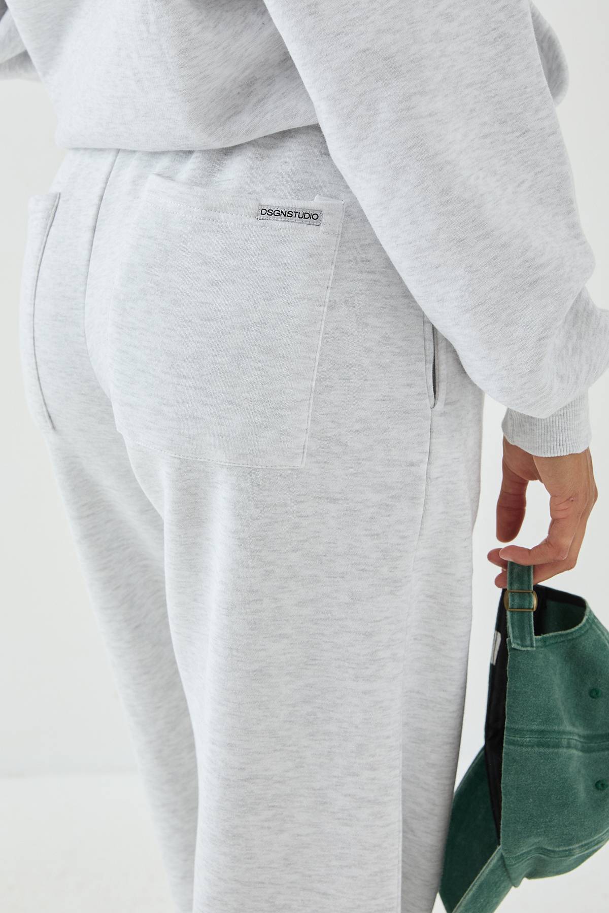 Jogging Oversize à Revers DSGN Studio