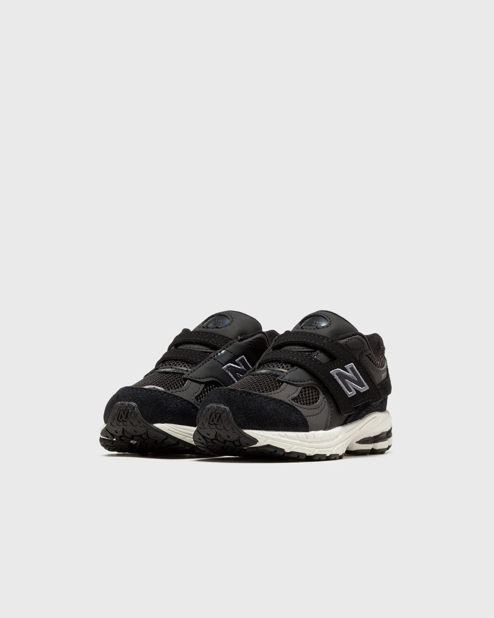 New Balance IV2002V1