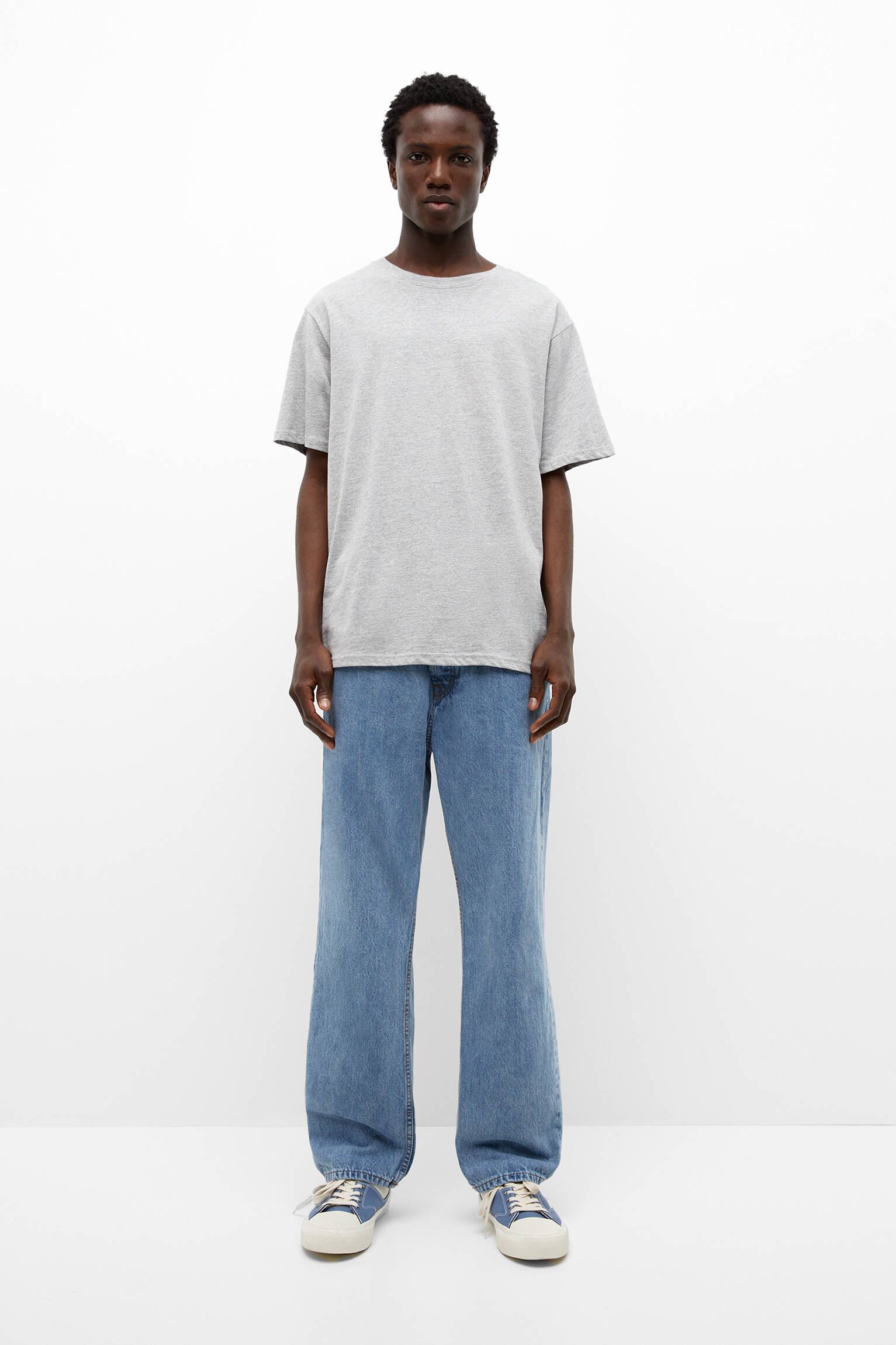 Calça jeans reta e folgada - Azul médio
