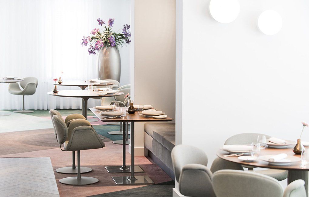 Artifort Little Tulip Stoel