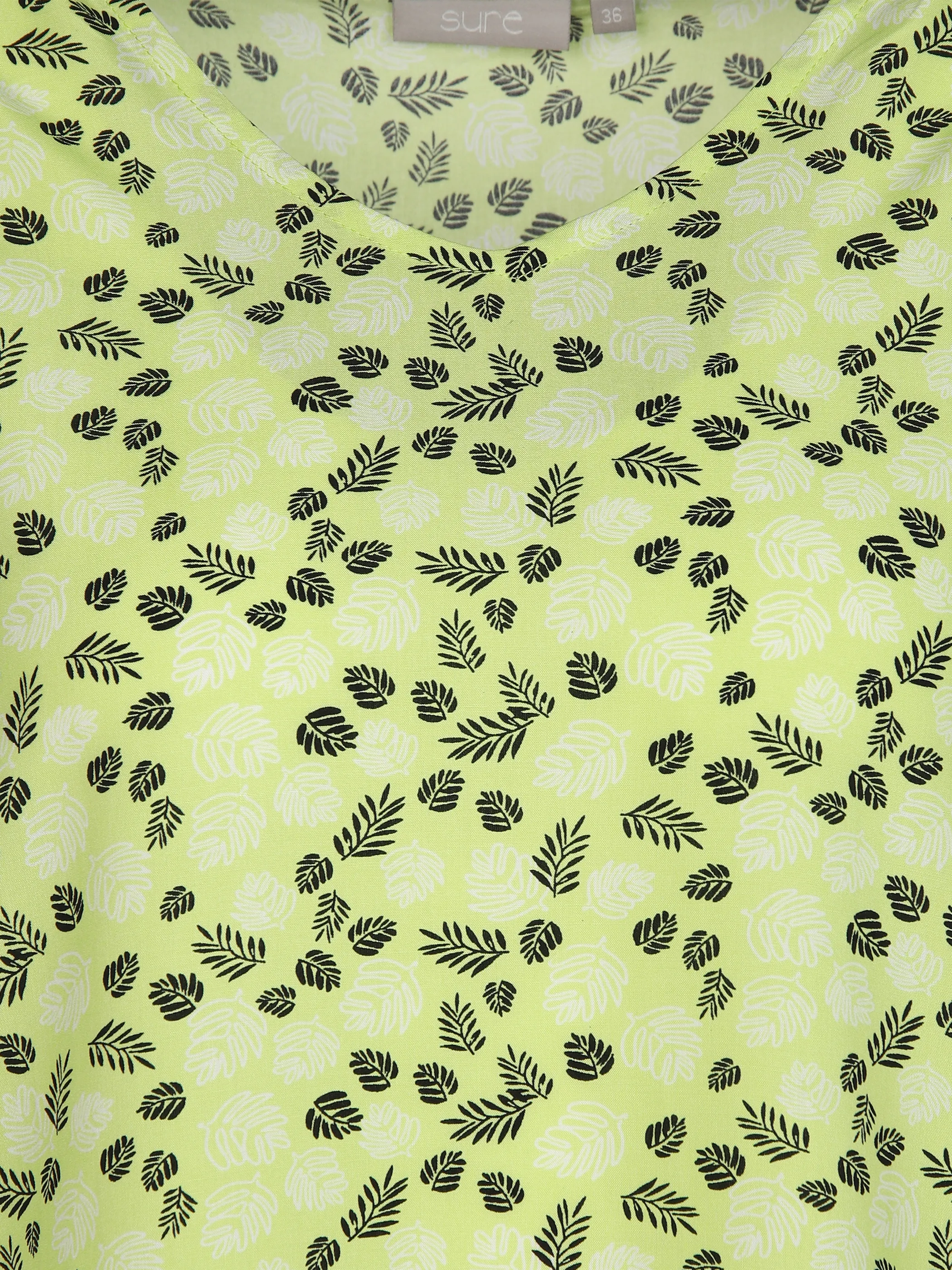 Damen Top im Minimalprint