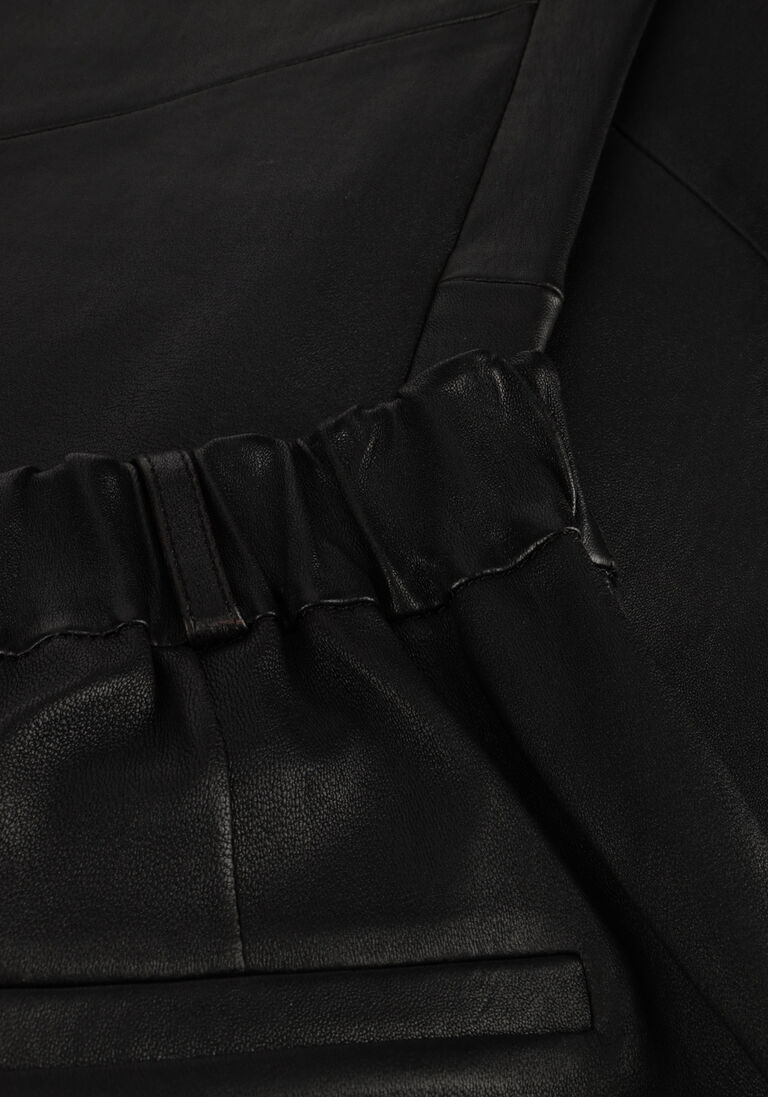 zwarte studio ar pantalon maleah