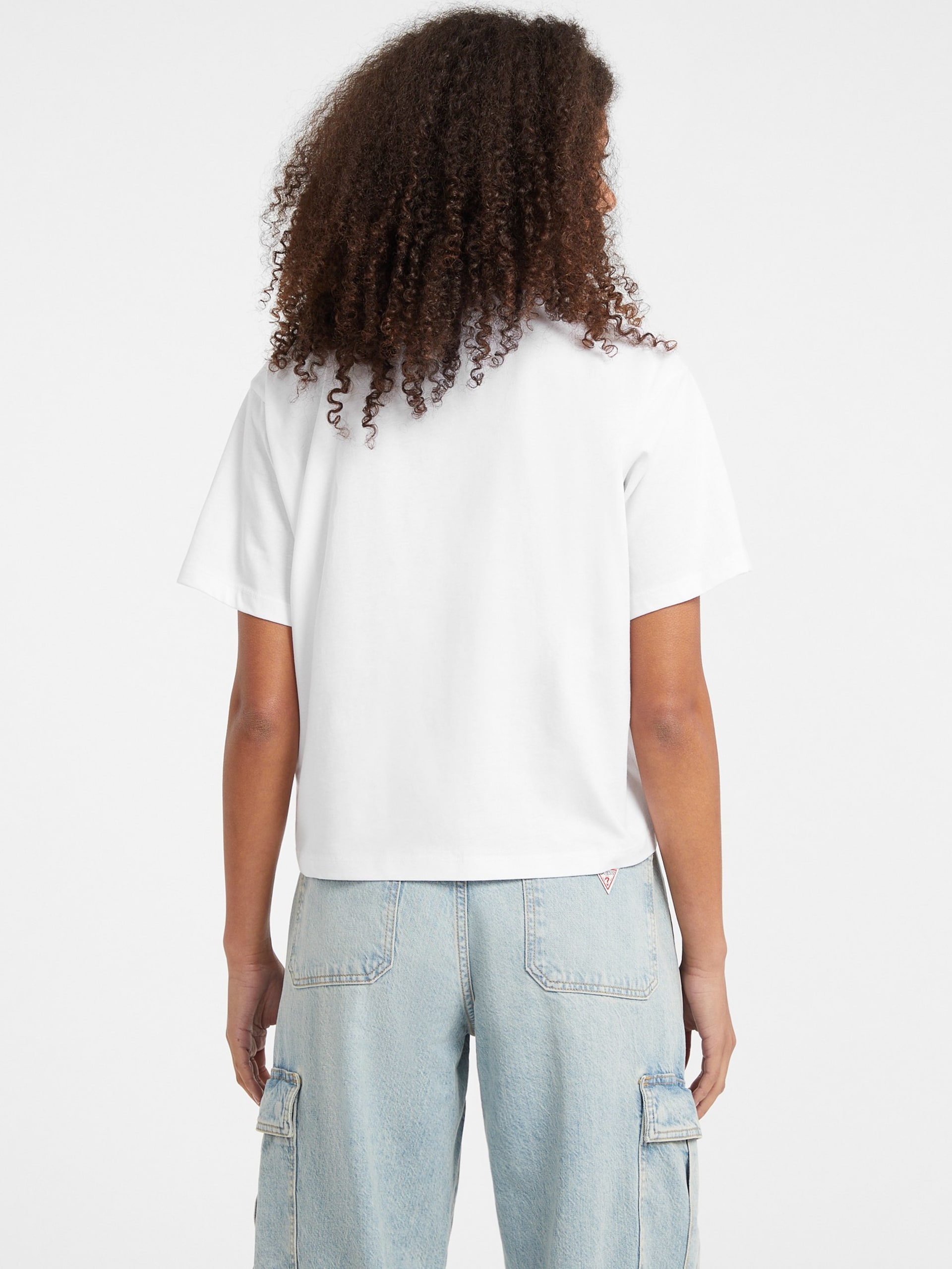Camiseta icônica de modelagem quadrada