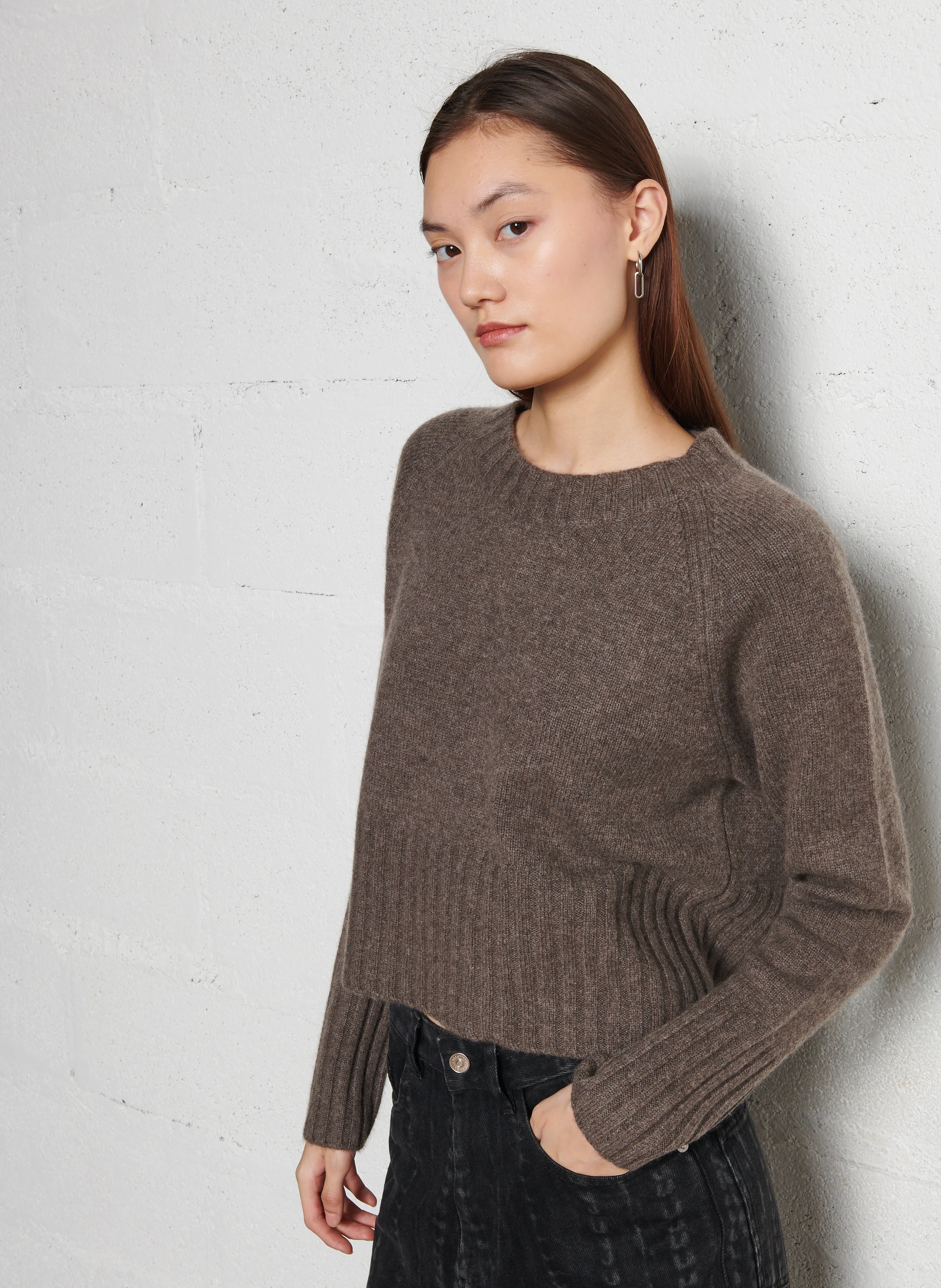 AMINI - Pull col rond en laine mélangée| Marron