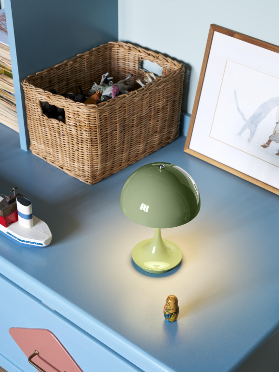 Louis Poulsen Panthella tafellamp V3 Ø16 LED oplaadbaar Opal White