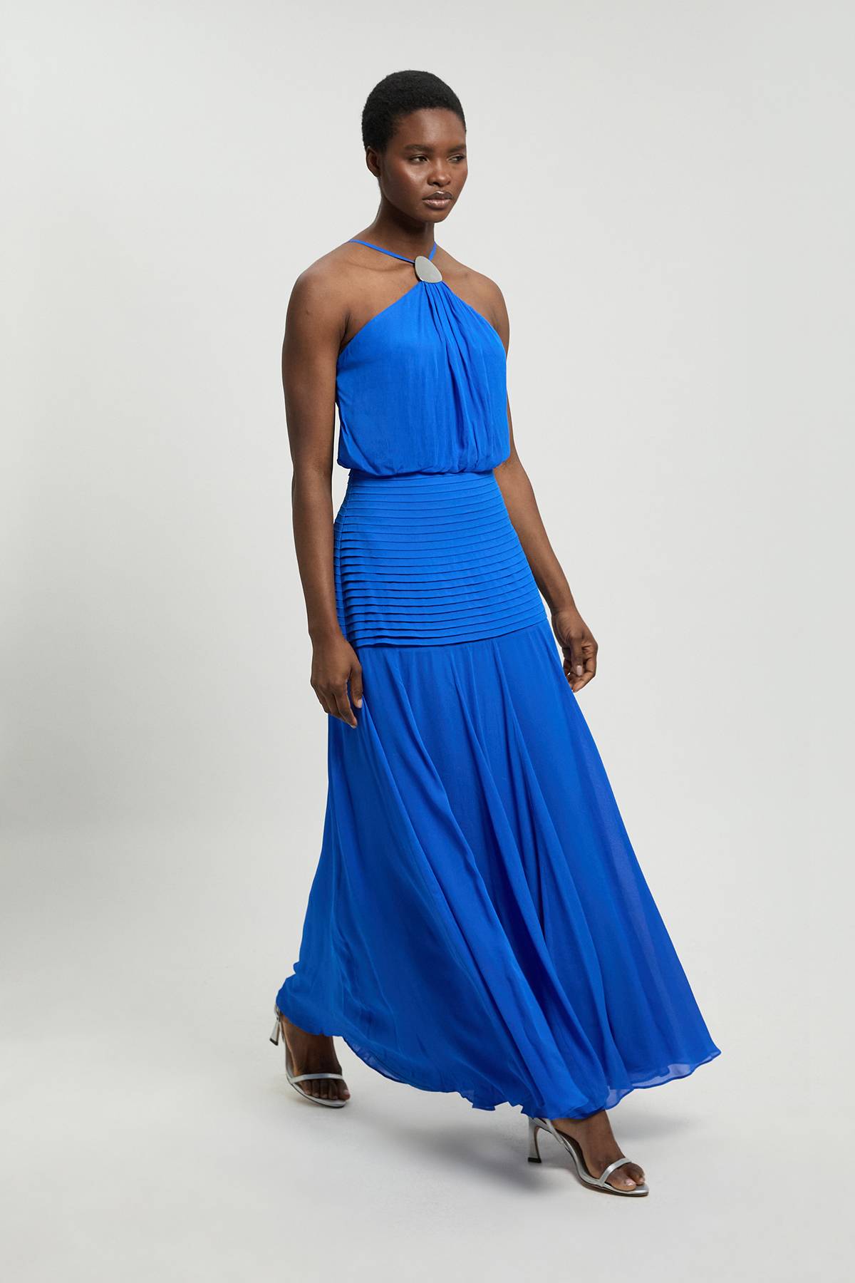 KarenMillen Robe Maxi Dos Nu Col Licou En Georgette De Viscose Tissée Avec Ourlet Tombant
