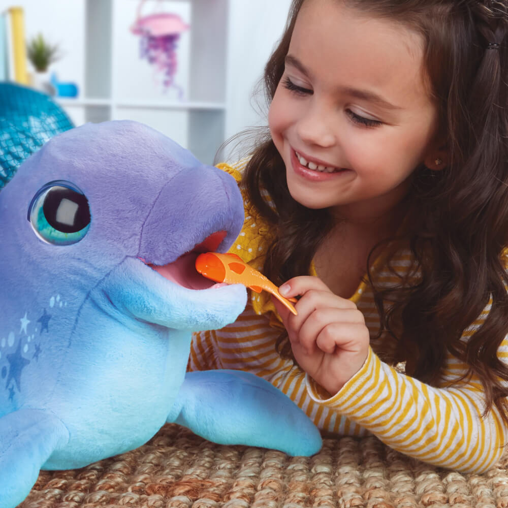 FurReal Friends DAZZLIN DIMPLES MY PLAYFUL DOLPHIN