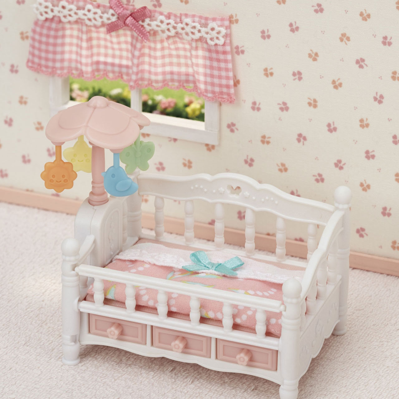 Sylvanian Families 5534 Bed voor Drieling met Mobiel