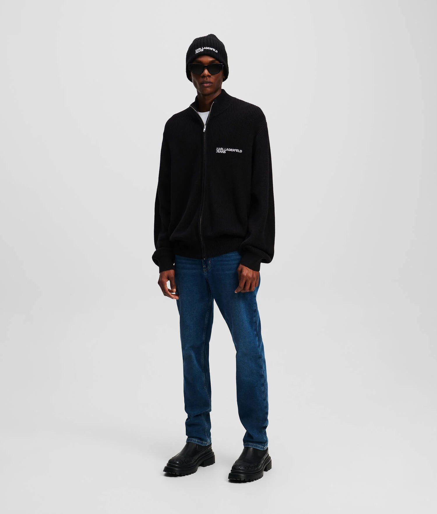 PULL ZIPPÉ
