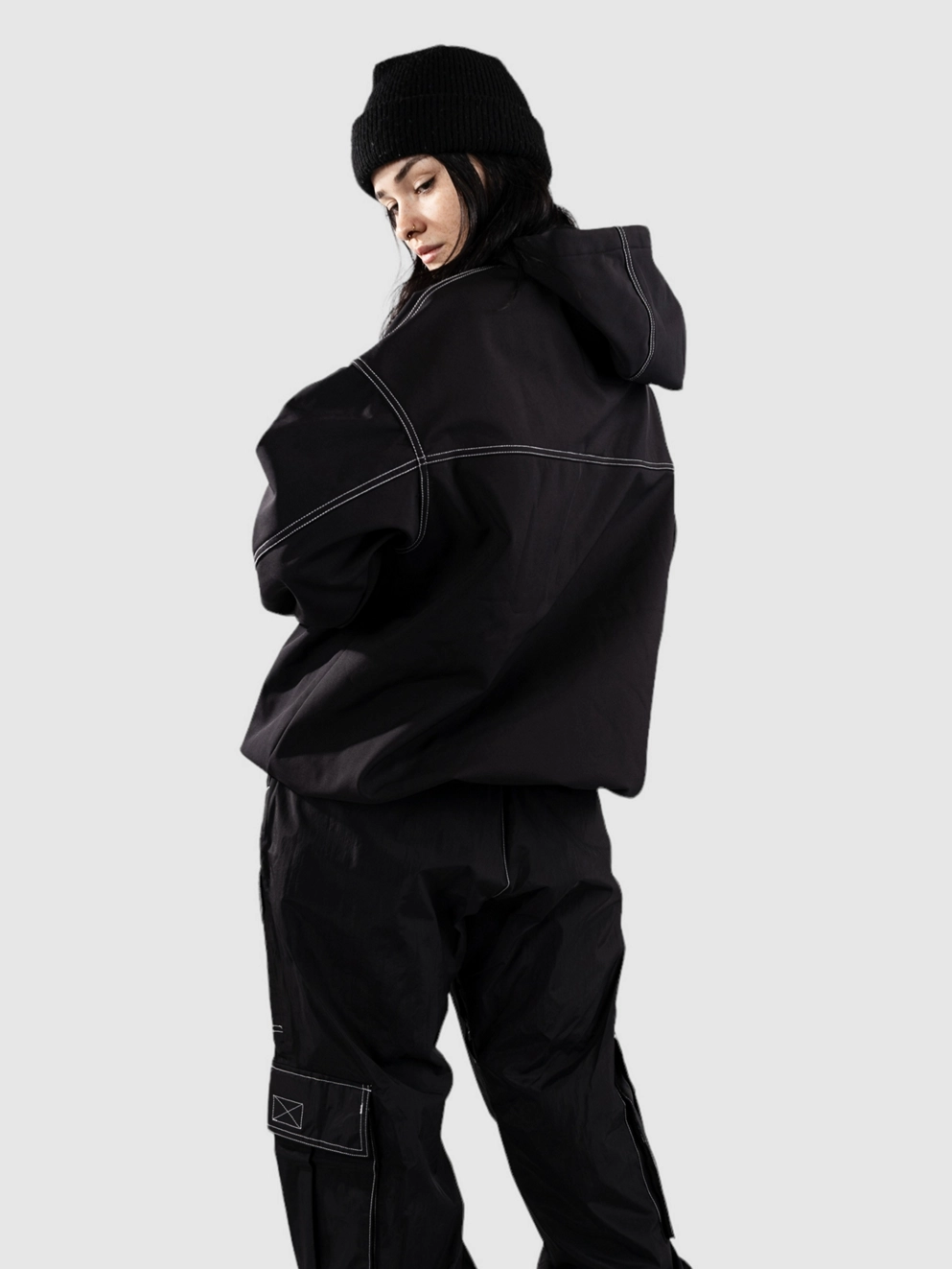 Empyre Tsunami Anorak caviar pantone