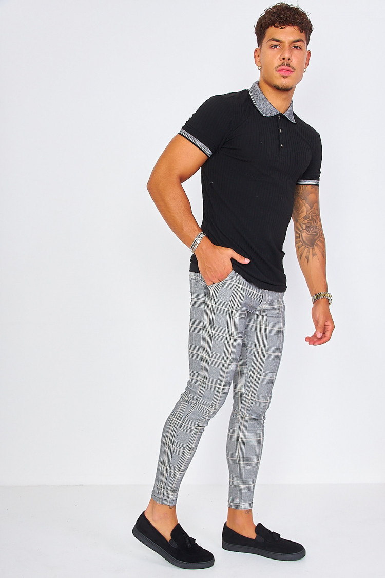 Pantalon à carreaux noir et beige