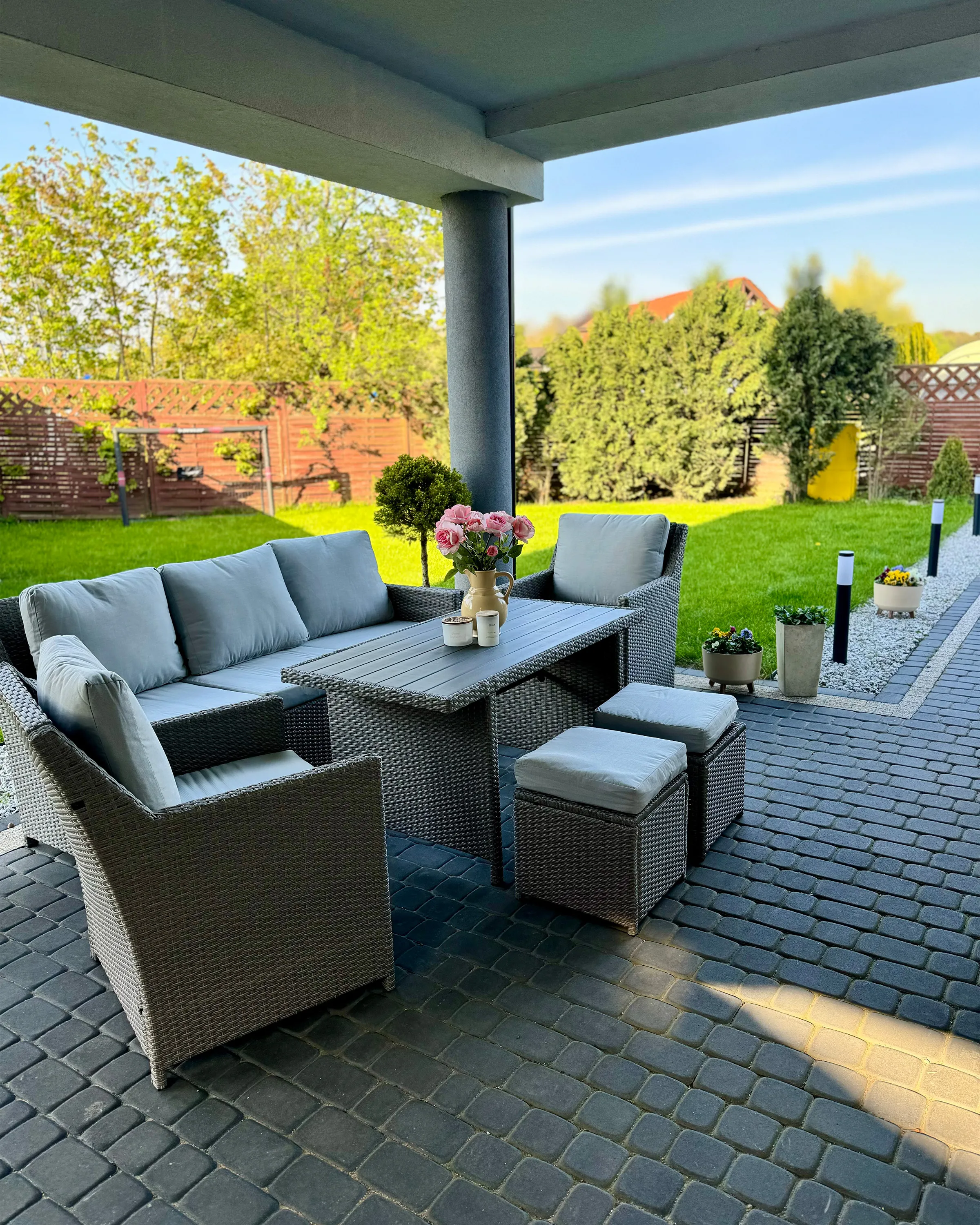 Loungeset met tafel en ottomaan 5-zits FONTI met kussens PE rotan Taupe