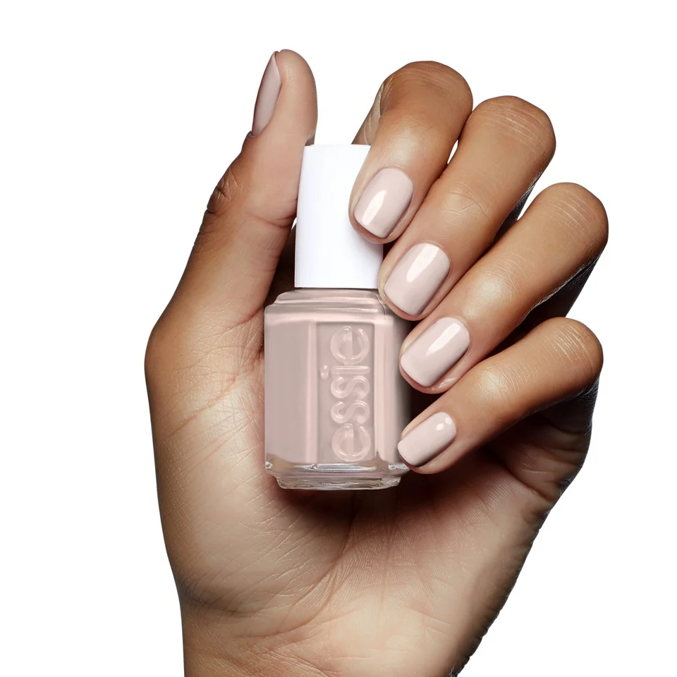 Essie - Neglelak - 121 Topless and Barefoot