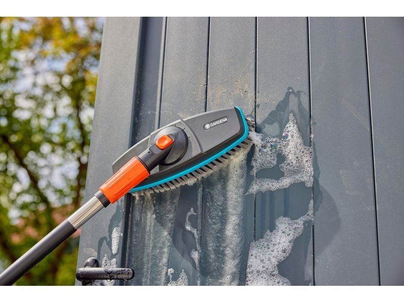 GARDENA Cleansystem Stielbürste soft Bürste für grössere, empfindliche Flächen
