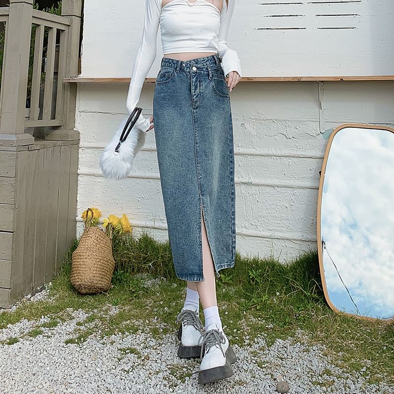 Denimot - Denim midi-kokerrok met hoge taille en split