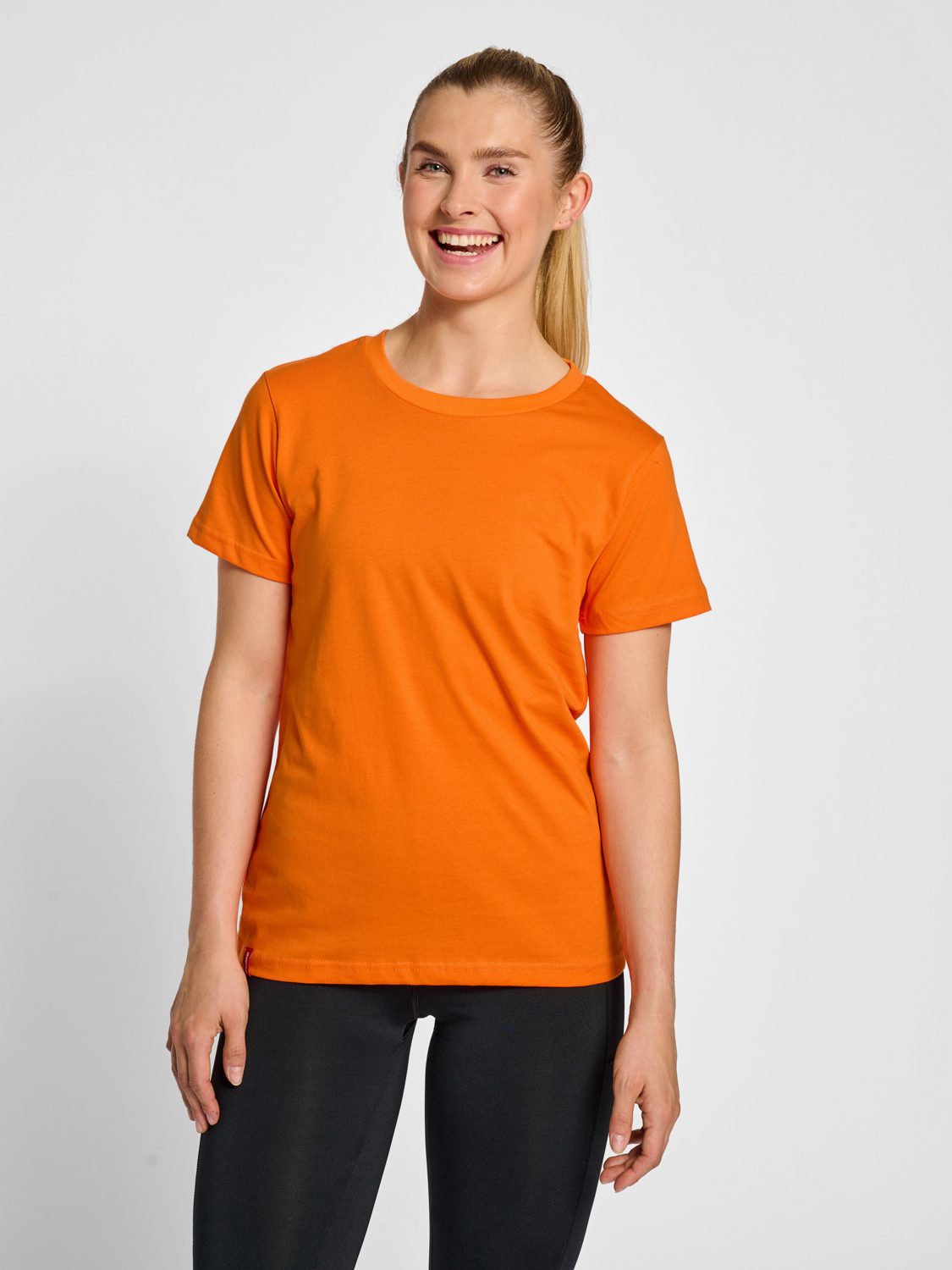 hmlRED HEAVY T-SHIRT S/S WOMAN