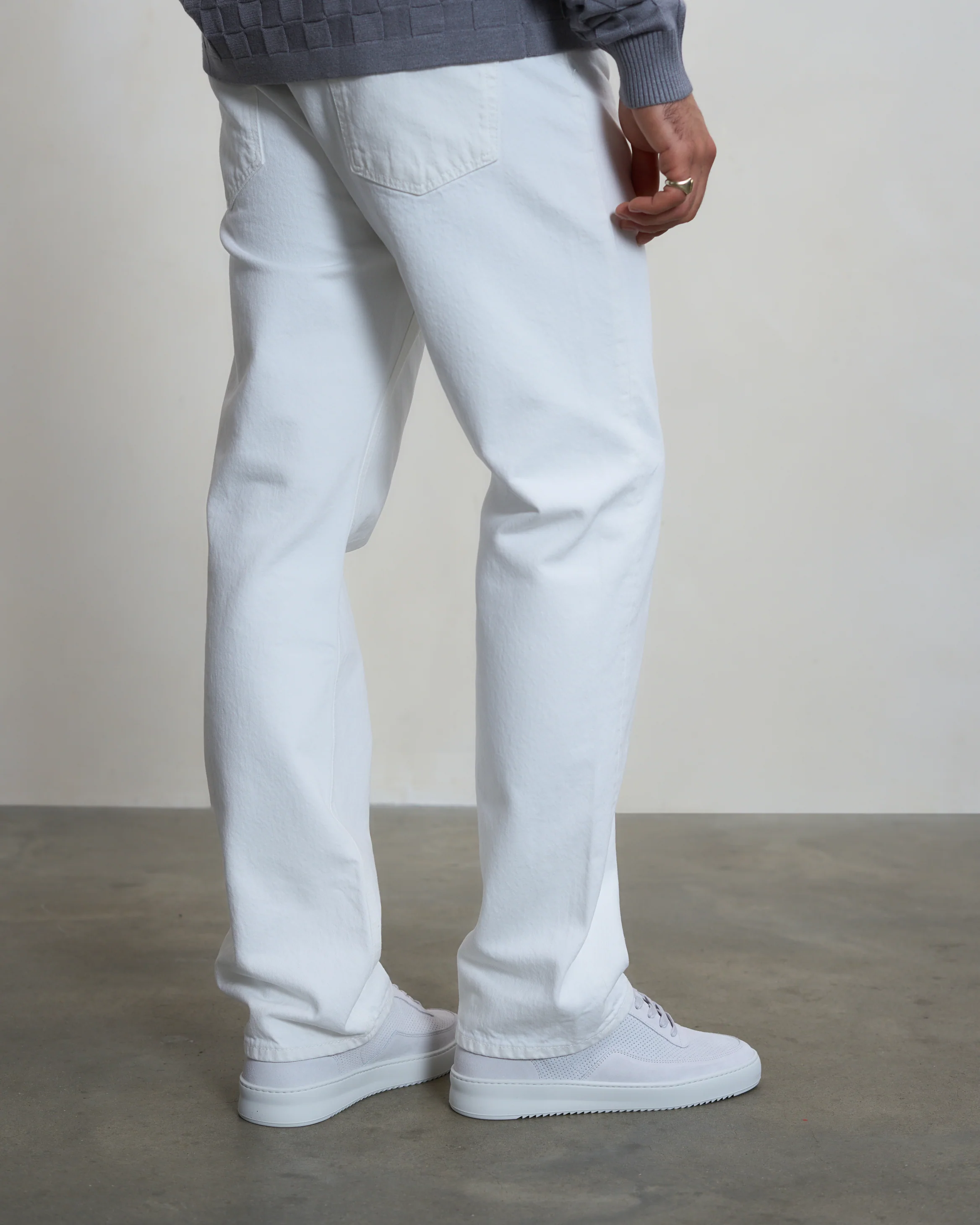Mondo Suede Perforated White