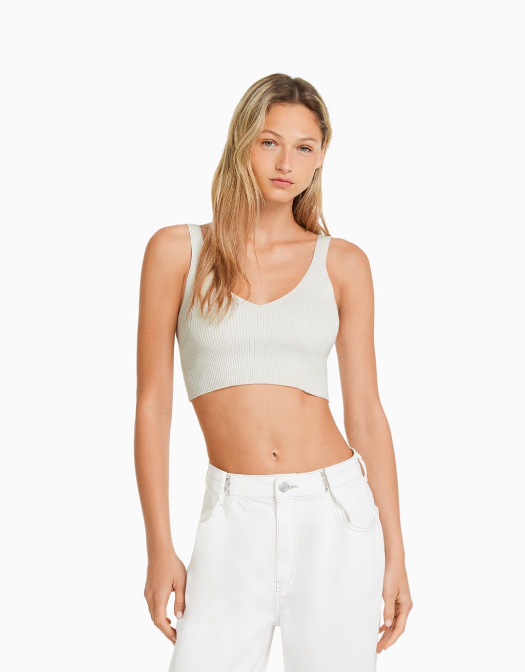 Blusa canelada com decote em V