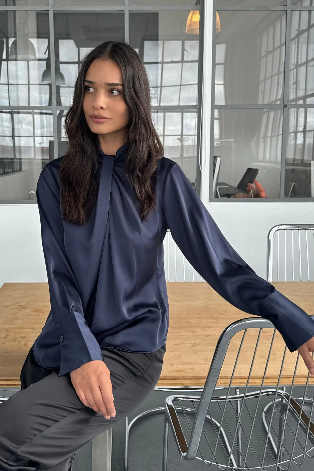 Karmamia Tara Blouse hammered sapphire