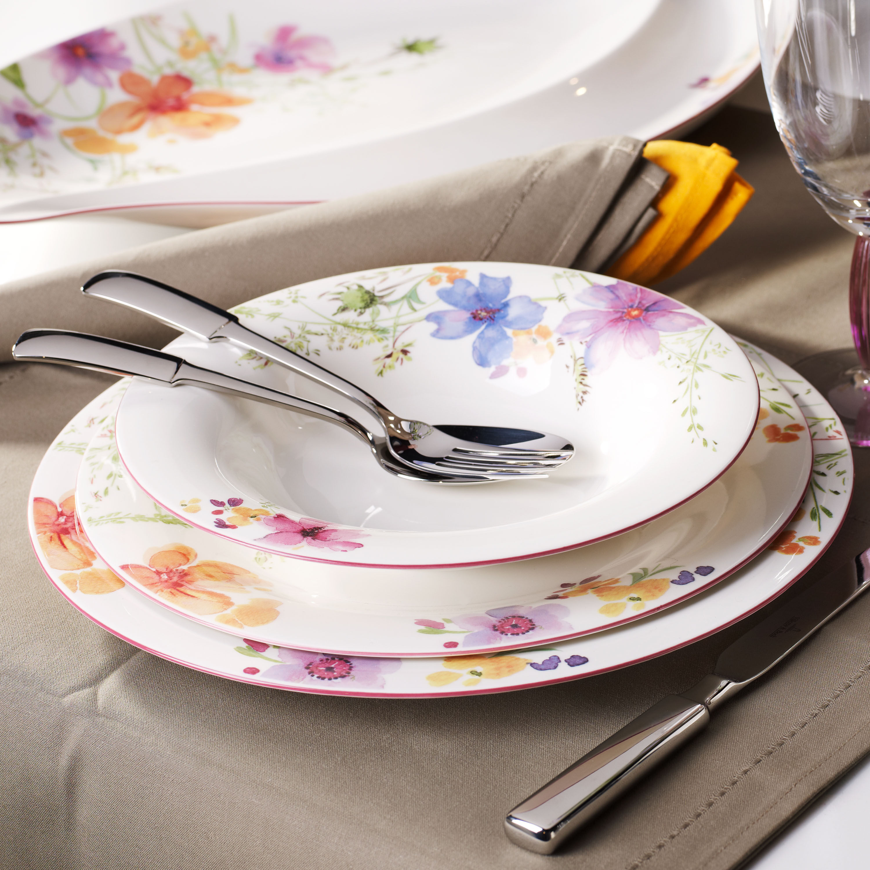 Mariefleur Buffet plate Multi-colored, 11.9'', Premium Porcelain