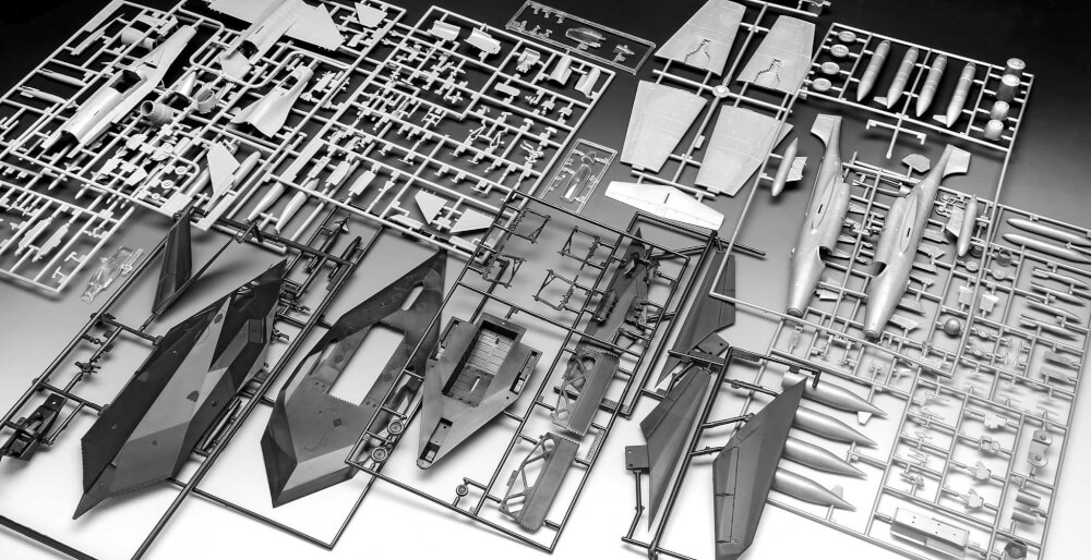 Geschenkset US Air Force 75th Anniversary, Revell Modellbausatz mit Basiszubehör
