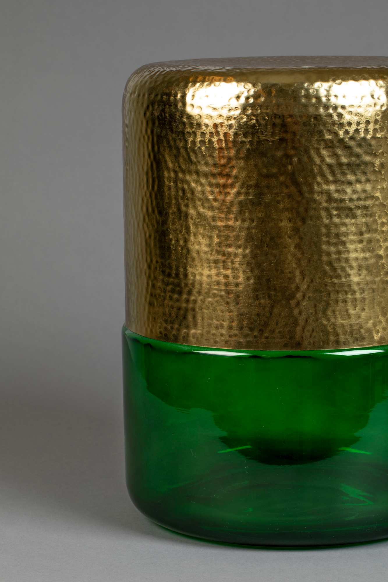 Dutchbone bijzettafel Cave groen