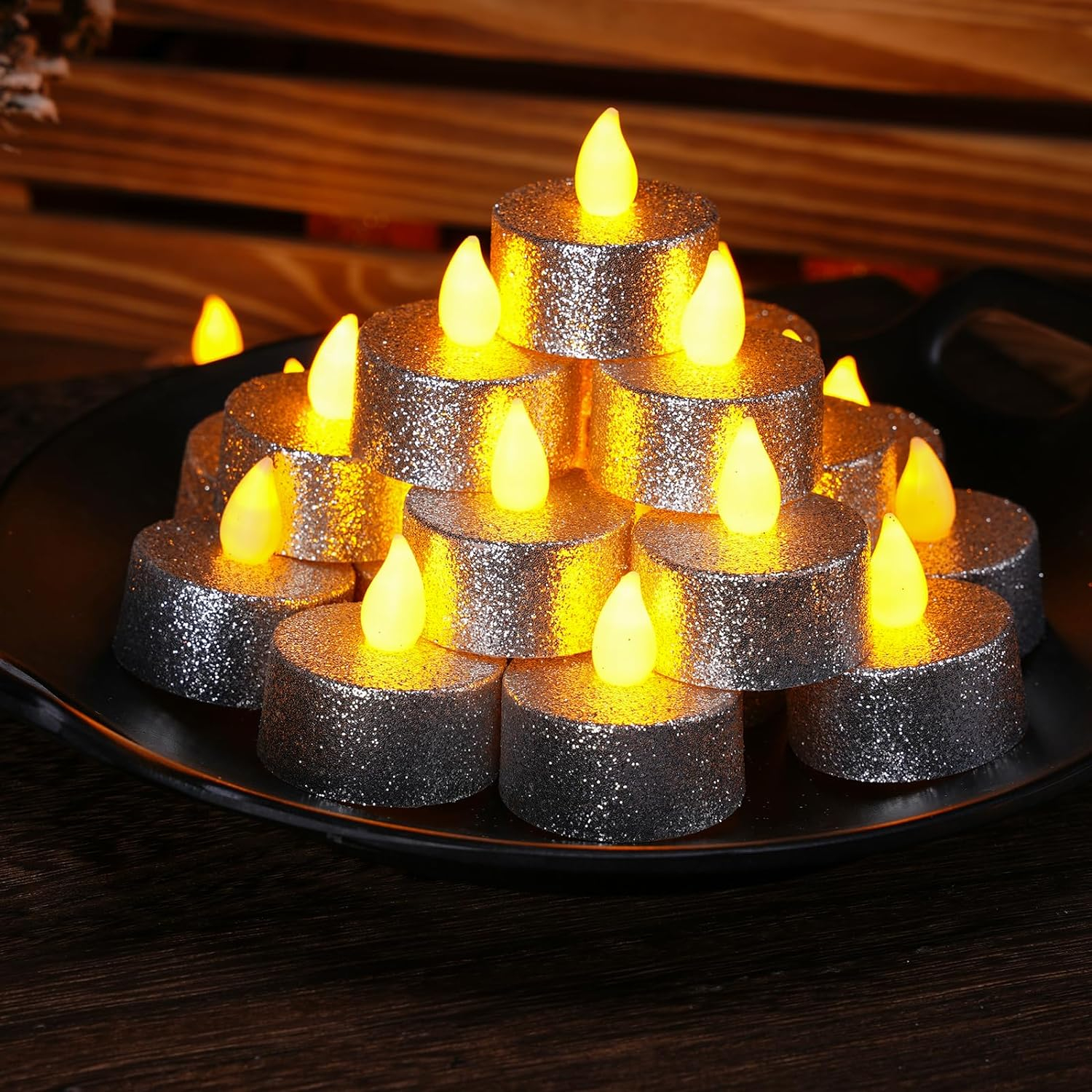 (24er Set) LED Glitzer Teelichter Deko Kerzen Home Stimmungsleuchte (inkl. LR41 Batterien) - Warmweiss / Silber