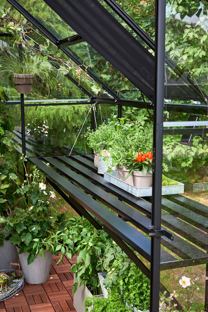 Halls Qube 68 - Kweektafel
