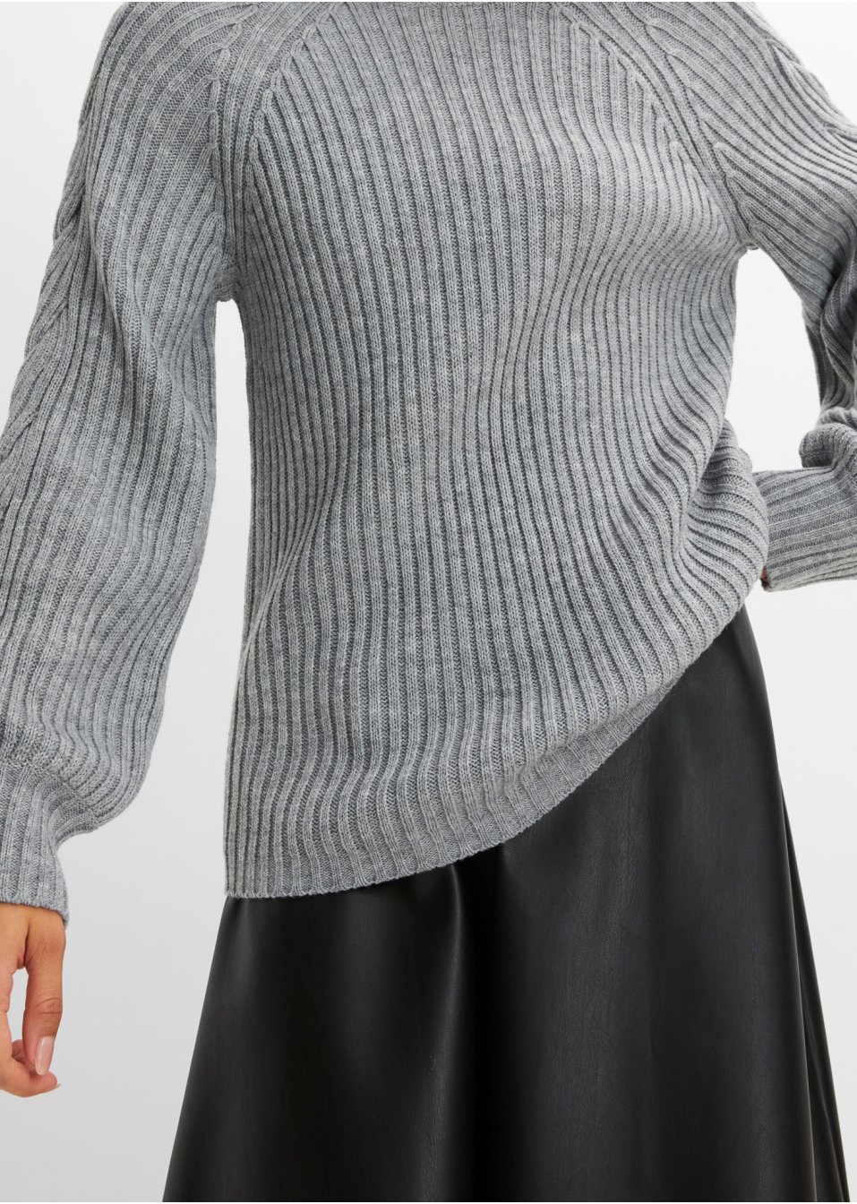 Pull à motif torsadé