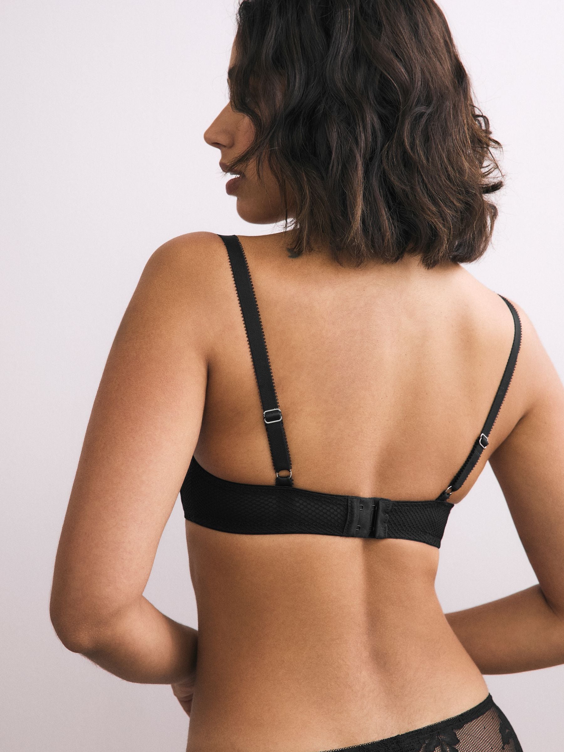 Zwart - A-DD push-up Triple Boost diepuitgesneden beha
