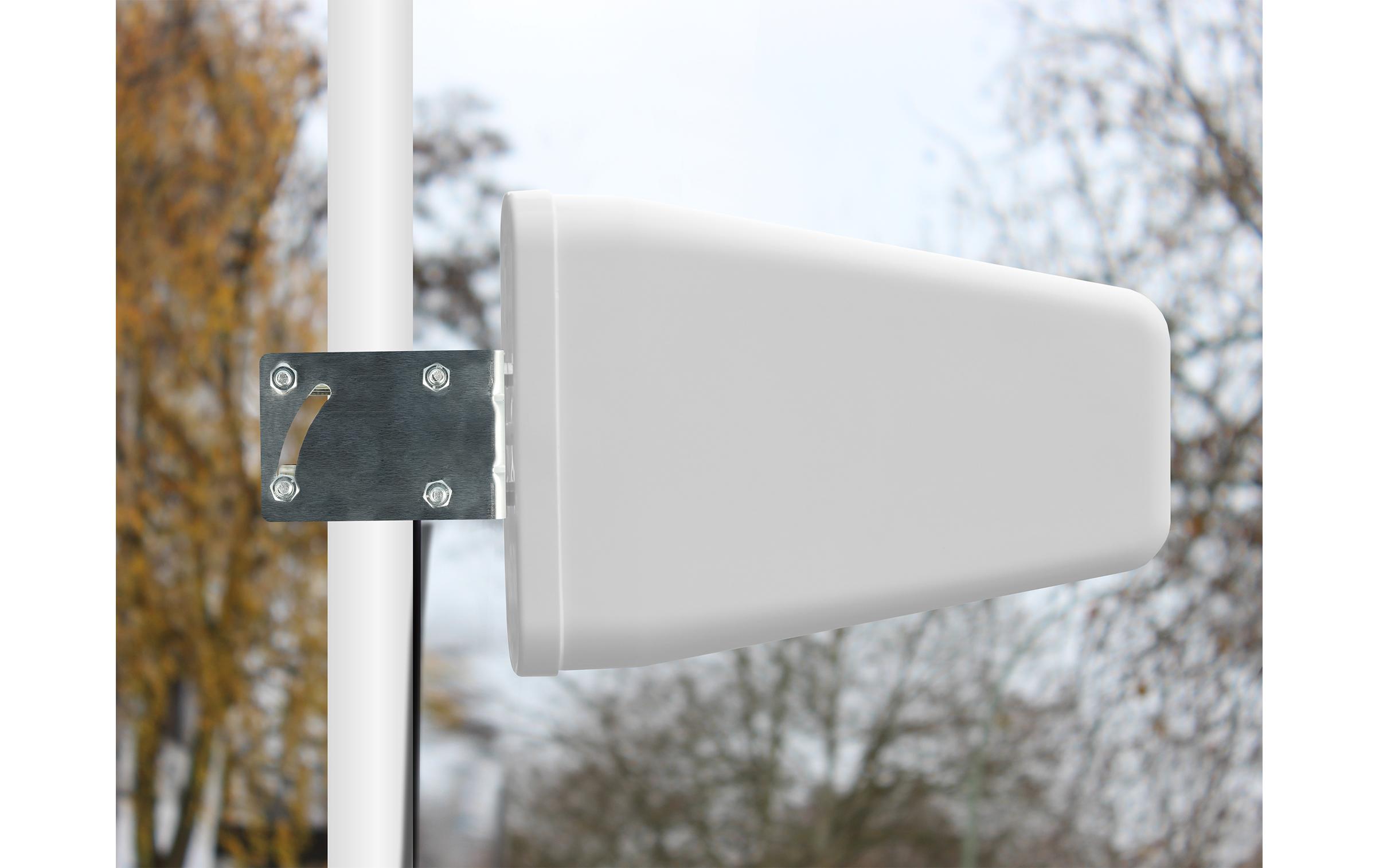 LTE-Antenne 7-9 dbi, Outdoor SMA 9 dBi SektorDelock LTE Antenne SMA Stecker 7 - 9 dBi direktional mit Anschlusskabel (RG-58, 5 m) weiss outdoor