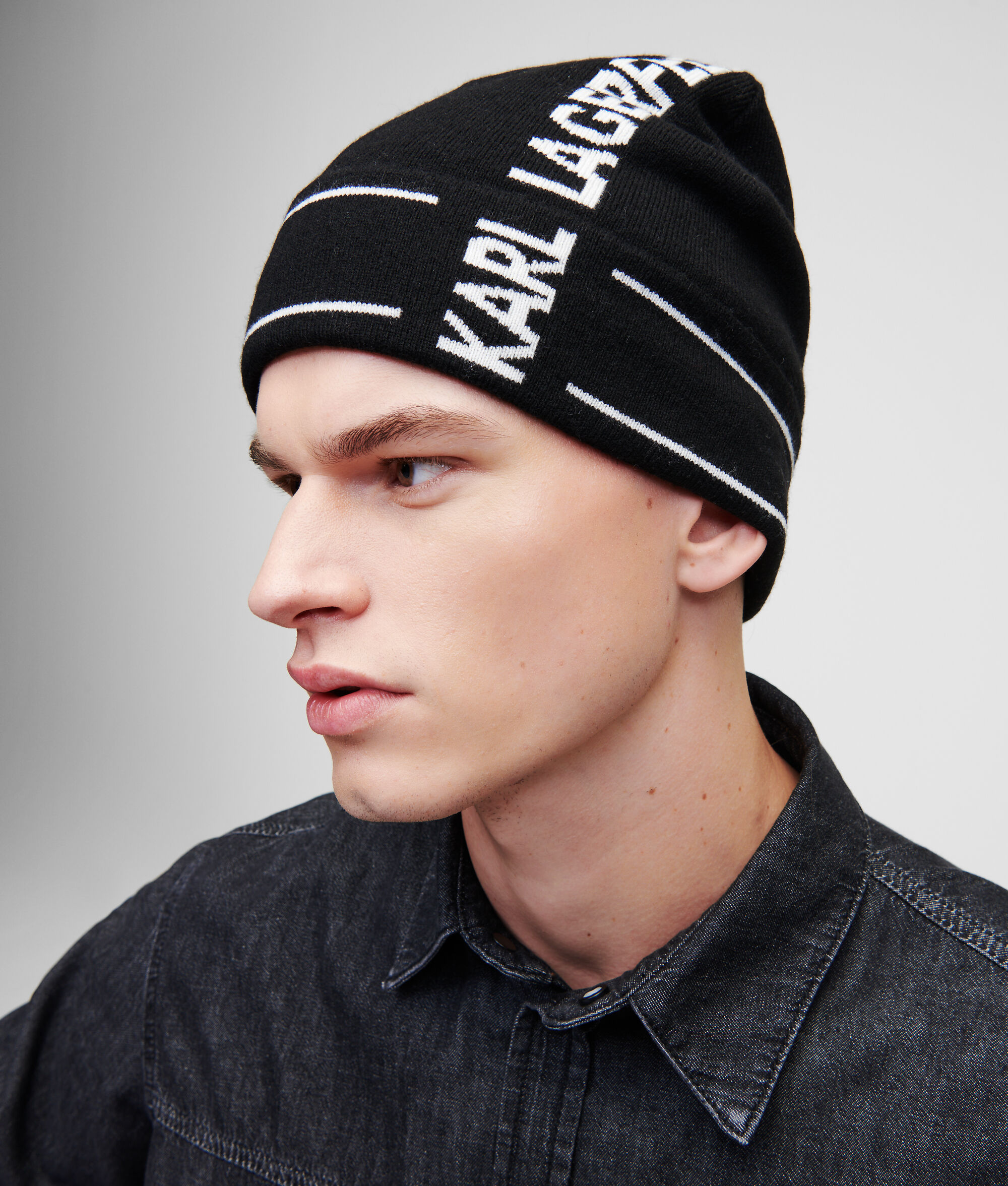 BONNET EN TRICOT K/ESSENTIAL