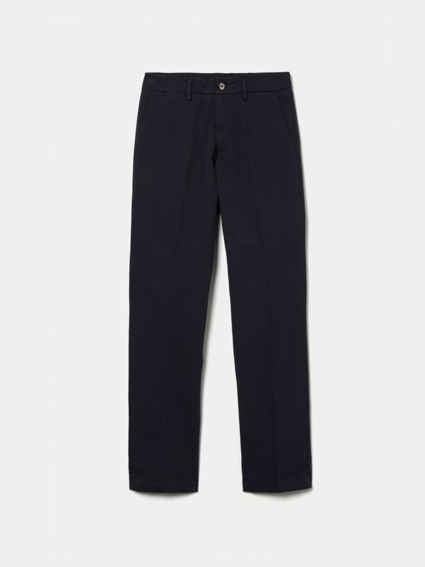 Calças chino slim fit vincadas