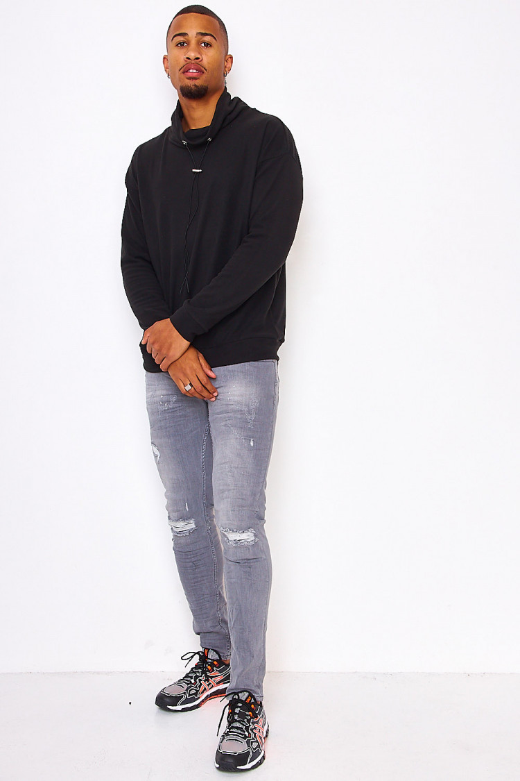 Pull en velours noir col ajustable