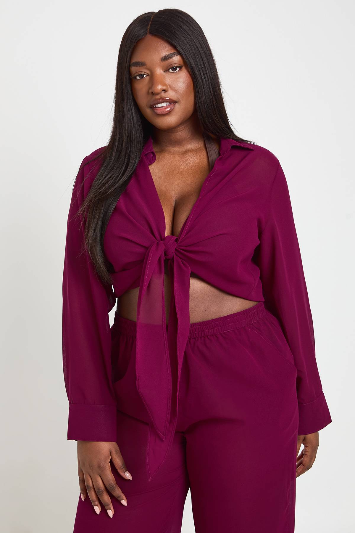 boohoo Chemise Grande Taille En Mousseline À Nouer Devant