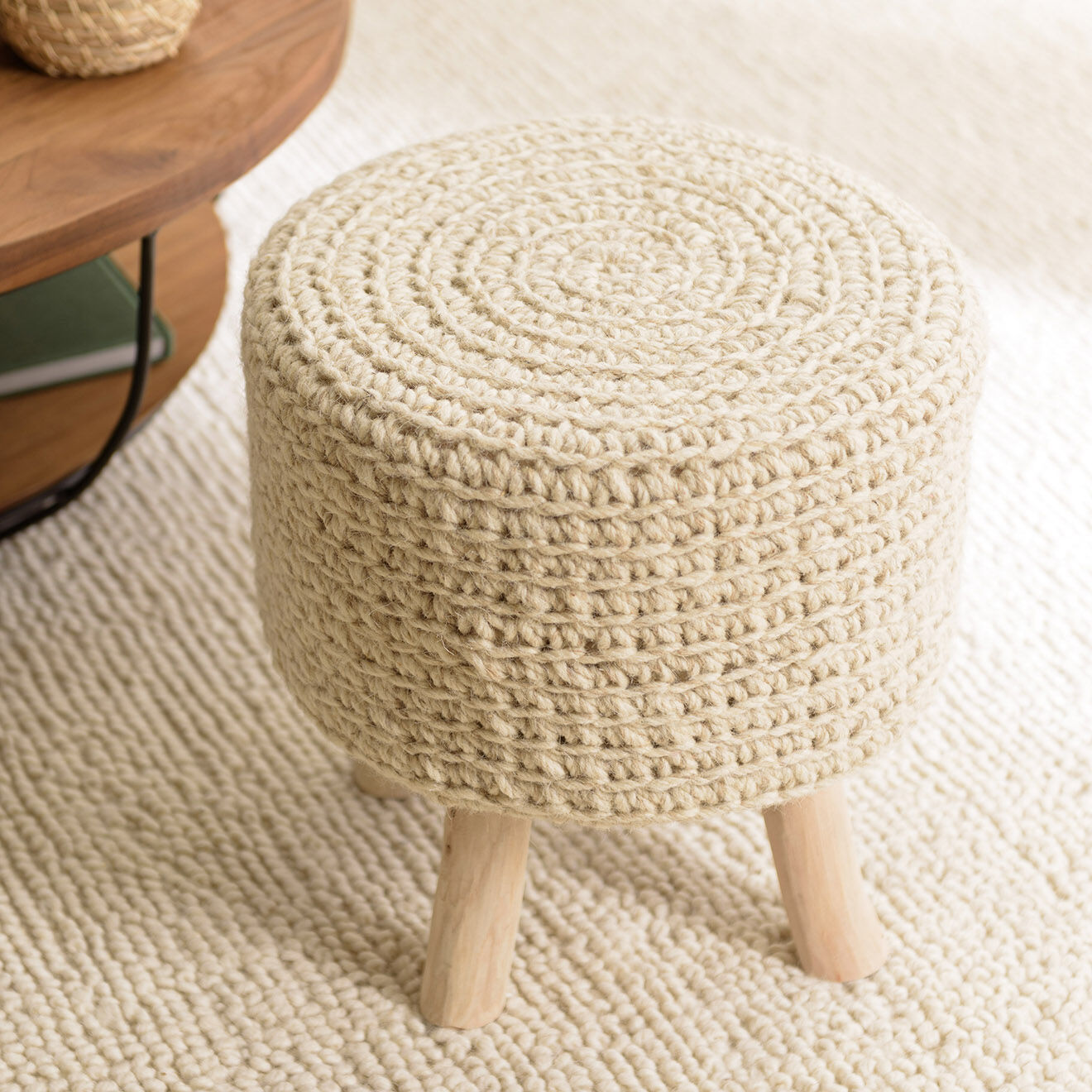 Macabane Tabouret rond en Laine tressée Sacha ivoire - D.40x42 cm