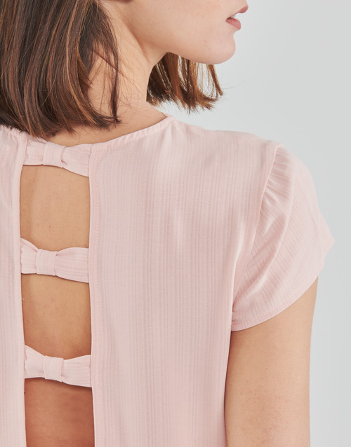 Molly Bracken - G849AP - Rose