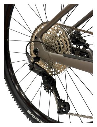 Produit reconditionné . Focus Jarifa² 6.8 Nine Gry Shimano 2023 . VTT électrique . Focus . très bon état