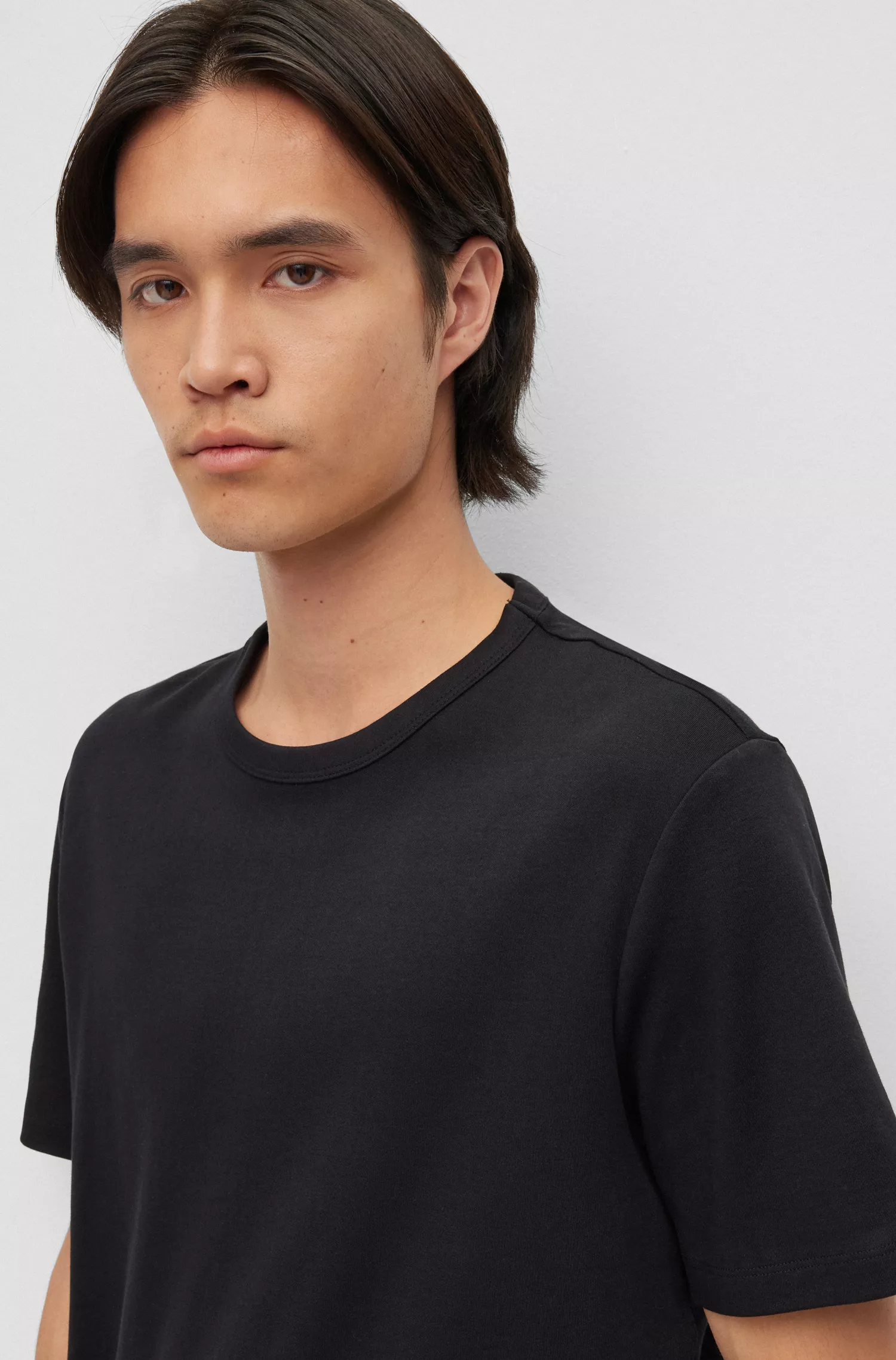 Camiseta HUGO vermelha de algodão Pima com modelagem regular e logo contrastante.