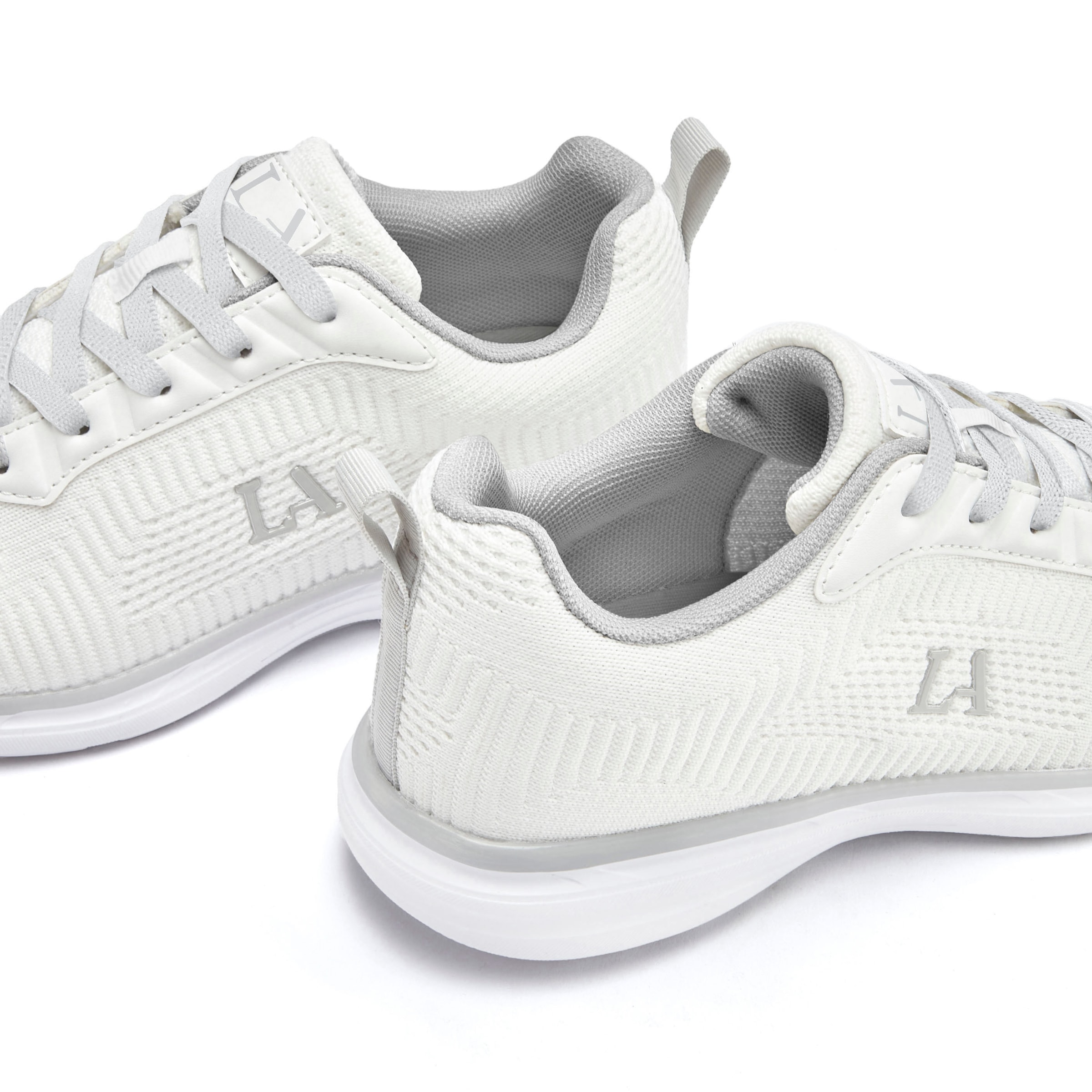 LASCANA Sneaker »Turnschuhe,«  Freizeitschuh, Halbschuh im sportiven Look VEGAN