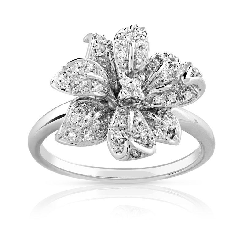 Bague or 750 blanc fleur diamants