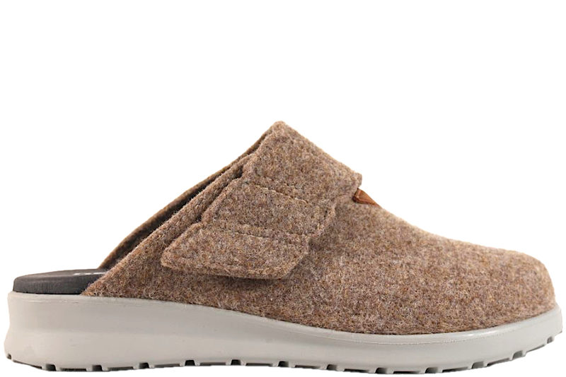 NEW FEET HJEMMESKO I BRUNT ULDFILT