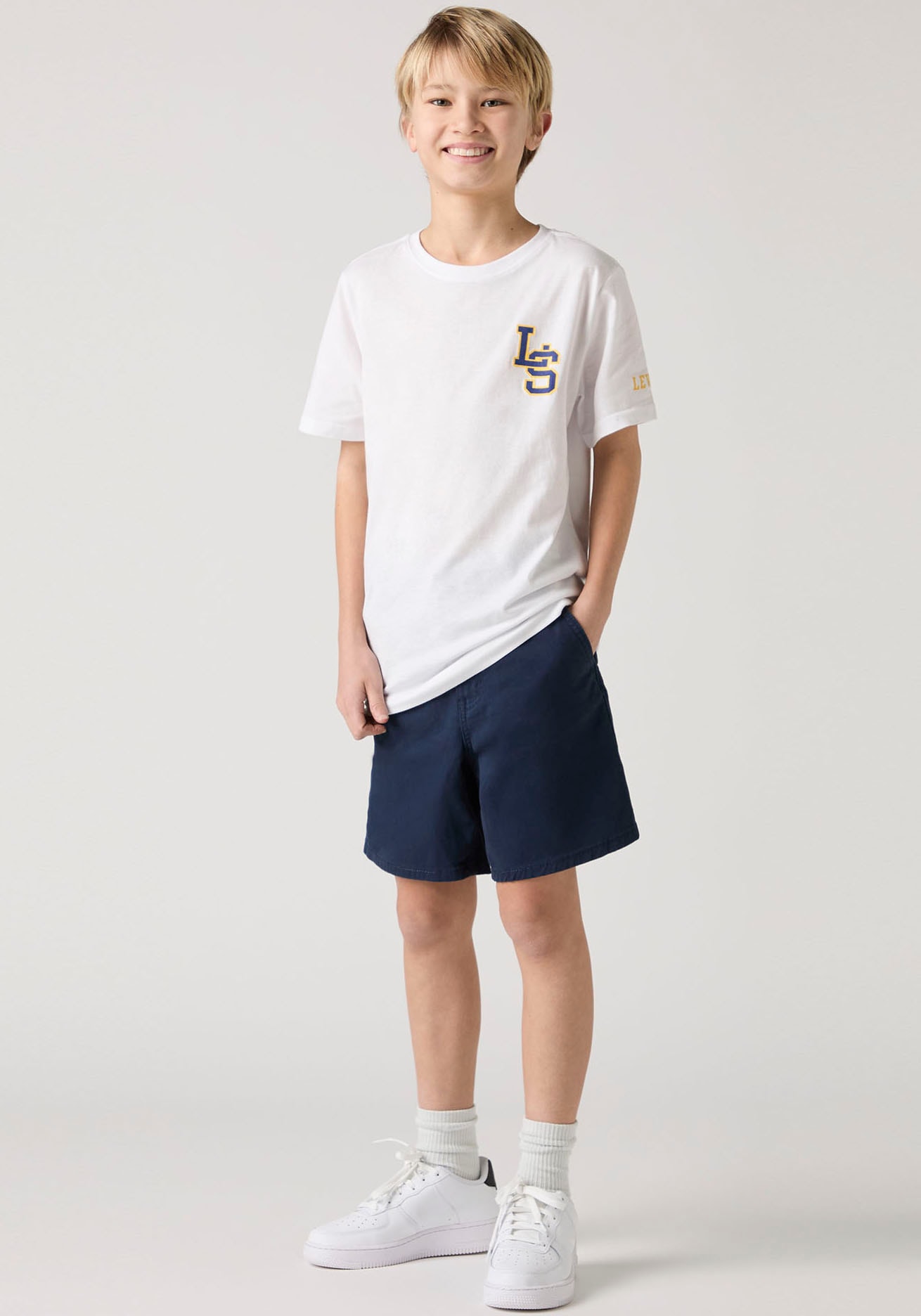 Levi's® Kids Chinoshorts »LVB XX AUTHENTIC CHINO SHORTS«  mit Markenlabel
