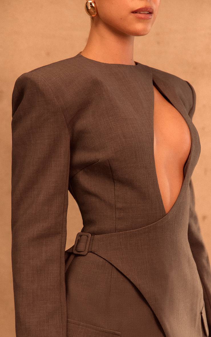 Moka Robe Blazer Plt Label Ajustée À Découpe Asymétrique