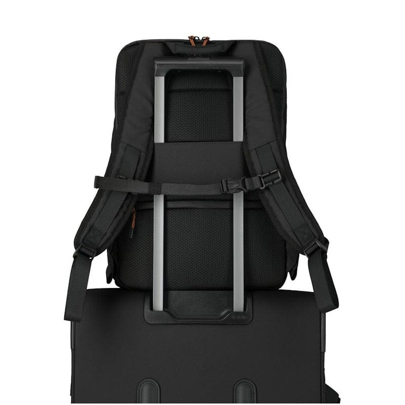 Travelite Briize Backpack M Black 15,6