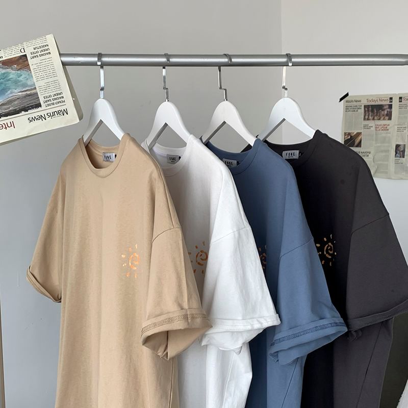 Bay Go Mall - T-shirt met ronde hals en kattenprint, met elleboogmouwen