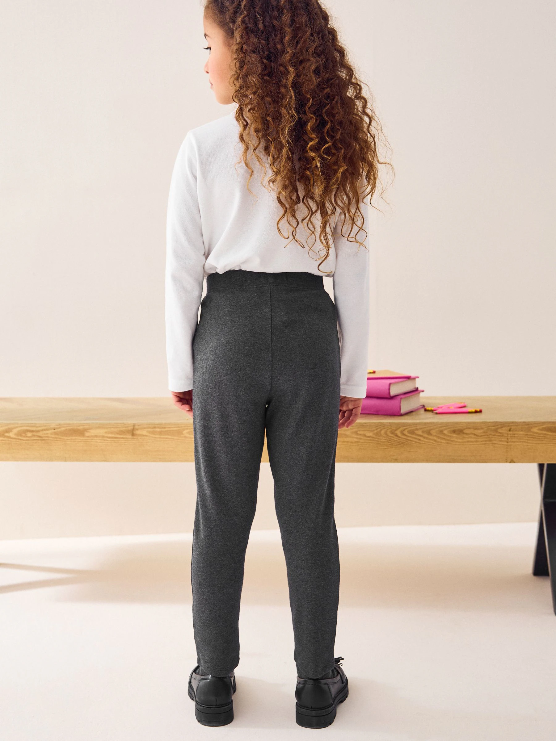 Antraciet - Schoolbroek met hoog aandeel katoen en stretchy, elastische tailleband (3-16jr)